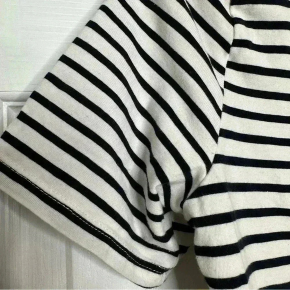H&M  Mama Maternity Shirt Striped White & Black Size Medium - Picture 11 of 16